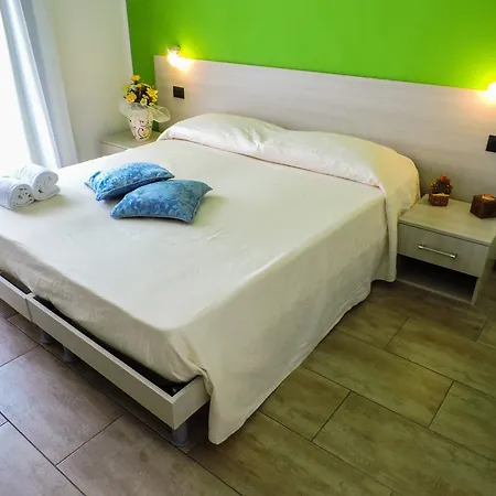 Konukevi Eva 3*